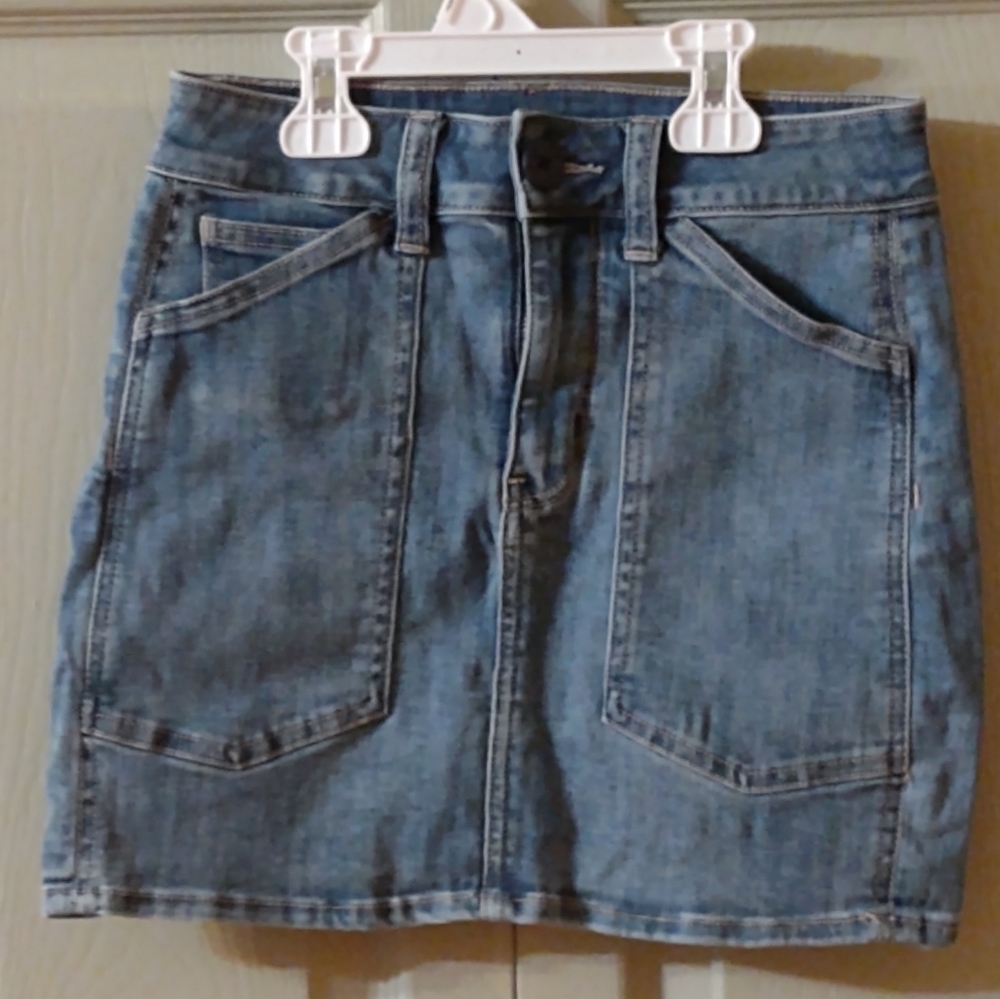 American Eagle Size 0 Next Level Stretch Jean Denim Skirt high rise mini skirt